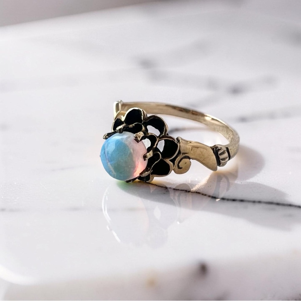 VTG Opal Gold Ring 14K Size 4.5